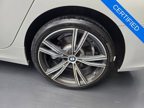 Certified 2022 BMW 330i Sedan w/ Premium Package RWD image 17