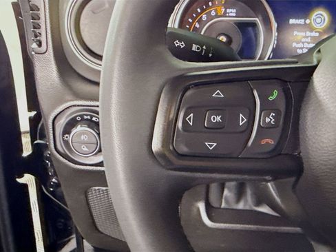 Used 2023 Jeep Gladiator Willys image 22