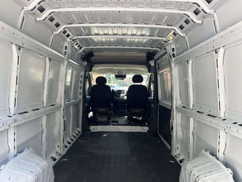 Used 2023 RAM ProMaster 2500 FWD image 13