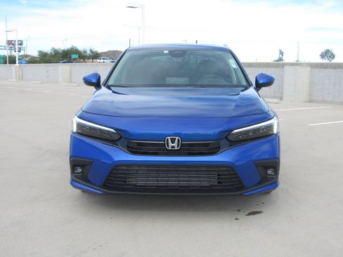Used 2024 Honda Civic Touring image 3