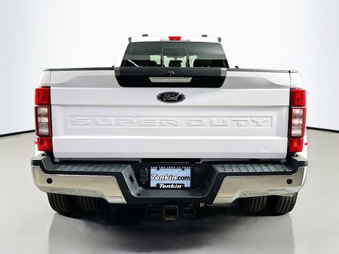 Used 2021 Ford F350 XLT w/ XLT Premium Package AWD/4WD image 6