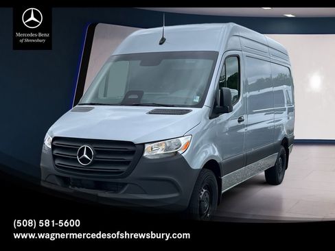 Used 2025 Mercedes-Benz Sprinter 2500 image 1