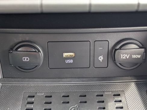 Used 2023 Hyundai Kona Limited FWD image 26