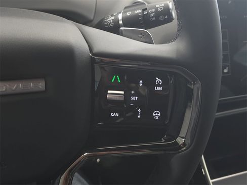 Used 2026 Land Rover Range Rover Evoque S image 18