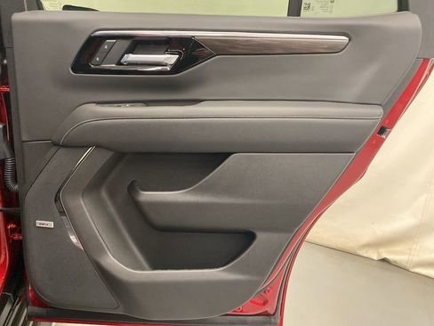 New 2025 Chevrolet Tahoe Premier image 13