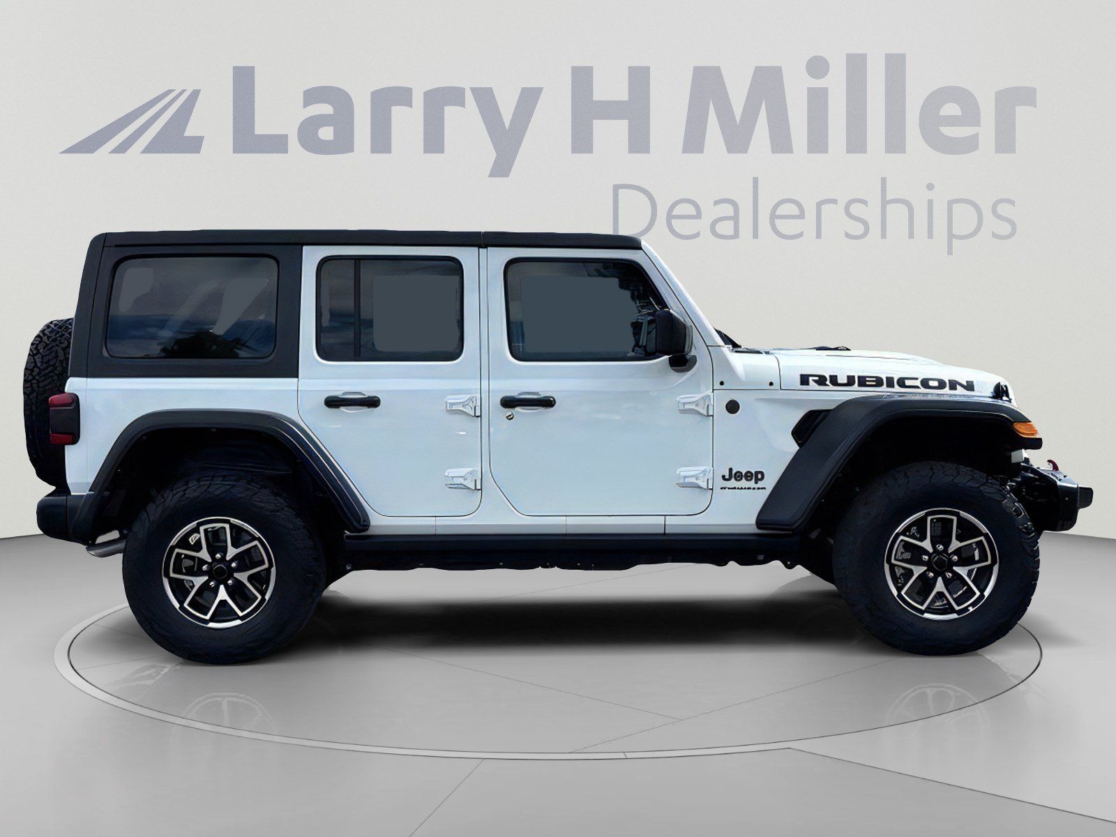 Used 2025 Jeep Wrangler Unlimited Rubicon w/ Steel Bumper Group AWD/4WD image 7
