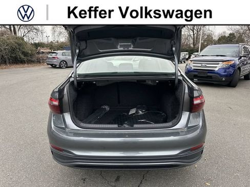 New 2026 Volkswagen Jetta SE FWD image 33