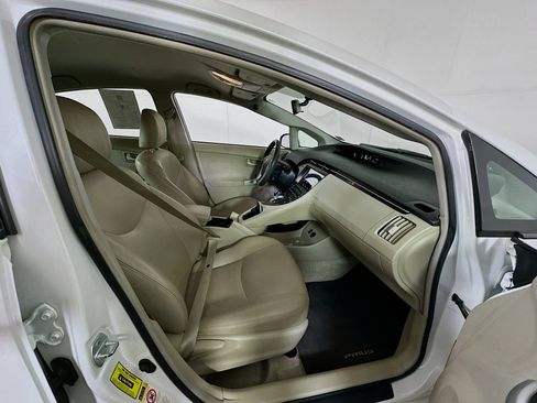 Used 2010 Toyota Prius One image 31