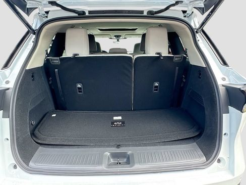 Used 2027 INFINITI QX60 Pure w/ Cargo Package FWD image 28