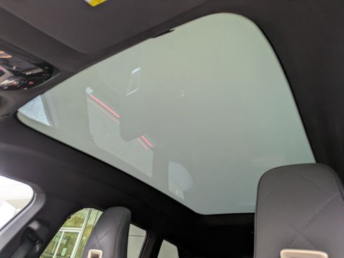 Used 2022 BMW iX xDrive50 w/ Premium Package image 24