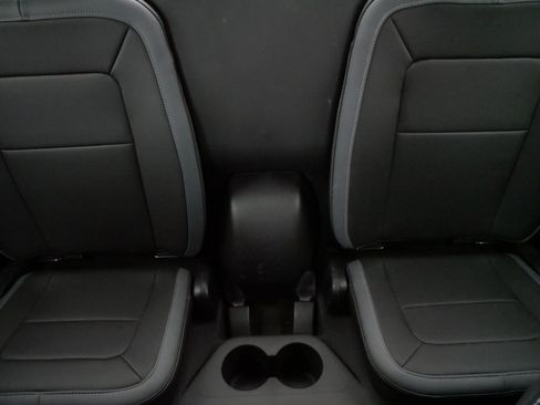 Used 2015 Chevrolet Colorado Z71 image 13