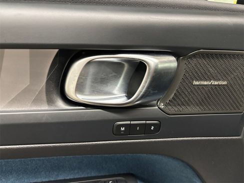 Certified 2023 Volvo XC40 Recharge Ultimate w/ Protection Package Premier image 12