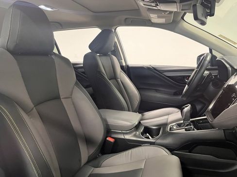Used 2025 Subaru Outback Onyx Edition XT image 10