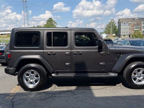 Used 2022 Jeep Wrangler Unlimited Sport AWD/4WD image 32