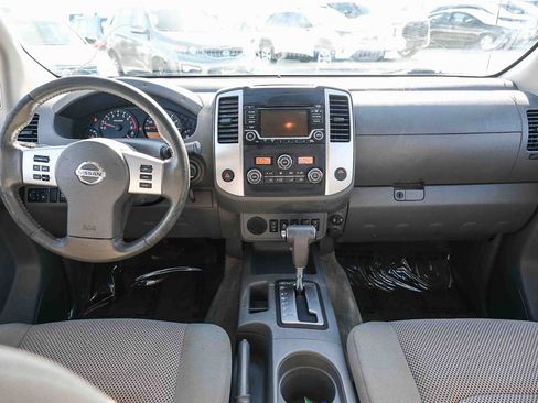 Used 2018 Nissan Frontier SV w/ Value Truck Package RWD image 12