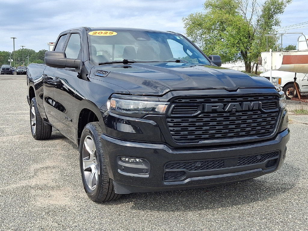 Used 2025 RAM 1500 Tradesman AWD/4WD image 2