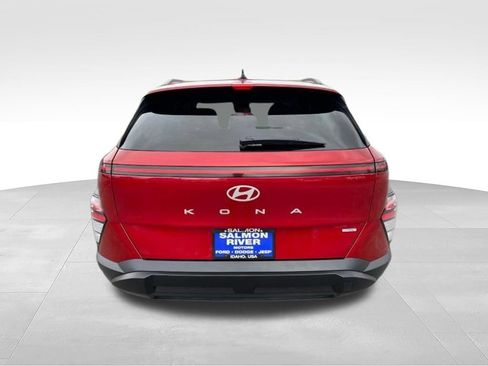 Used 2025 Hyundai Kona SEL AWD/4WD image 6