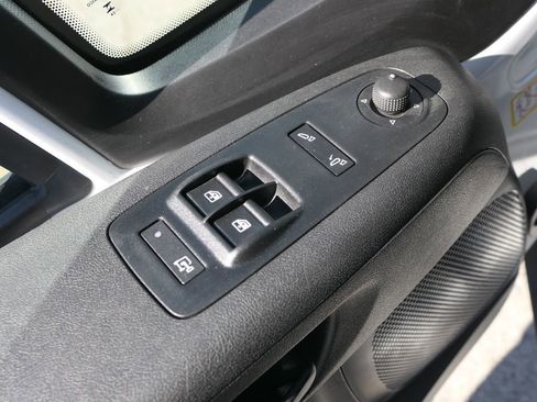 New 2024 RAM ProMaster 2500 w/ Convenience Group image 12