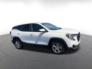 Used 2024 GMC Terrain SLE FWD video 2