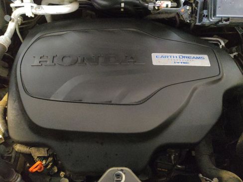Used 2018 Honda Pilot Elite image 30