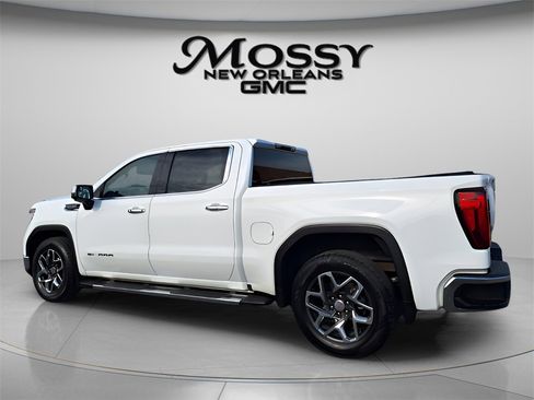 Used 2023 GMC Sierra 1500 SLT w/ SLT Premium Package image 7