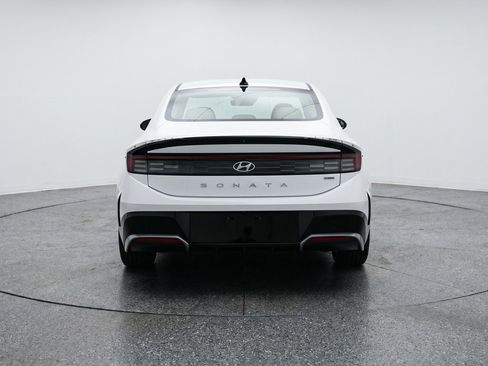 Used 2025 Hyundai Sonata SEL FWD image 7