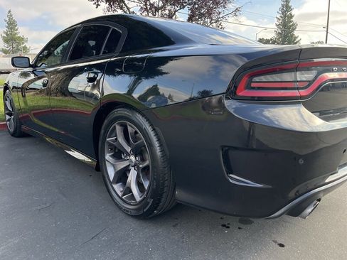 Used 2019 Dodge Charger R/T w/ Plus Group image 11