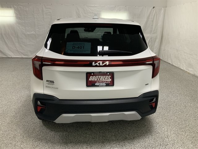 Used 2026 Kia Seltos LX AWD/4WD image 5