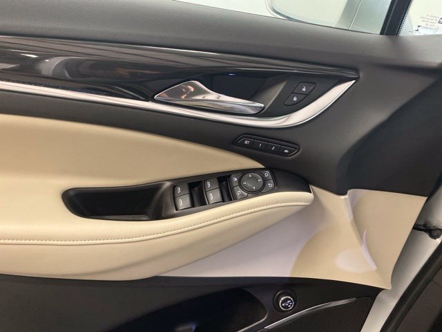 Used 2018 Buick Enclave Premium w/ Trailering Package AWD/4WD image 17