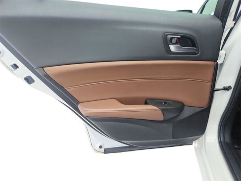 Used 2019 Acura ILX w/ Premium Package image 23