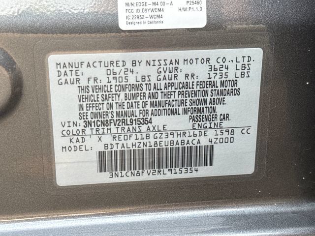 Used 2024 Nissan Versa SR FWD image 17