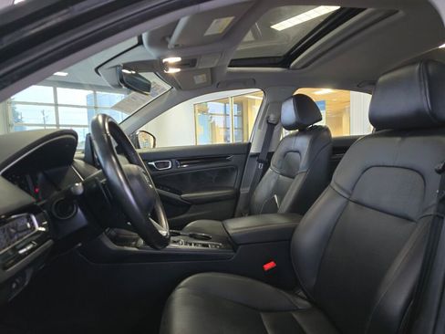 Used 2022 Honda Civic Touring image 24