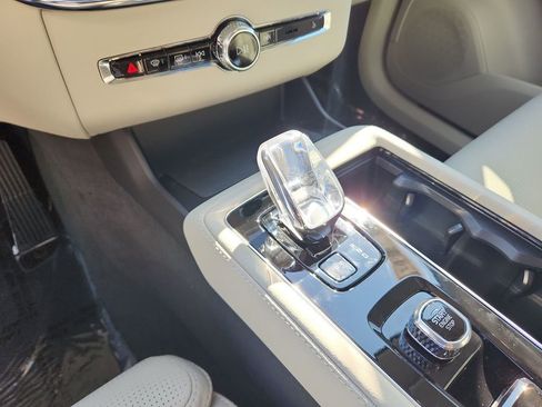 New 2026 Volvo XC90 B6 Ultra w/ Protection Package Premier image 15