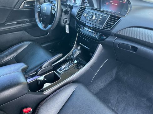 Used 2017 Honda Accord Sport Special Edition image 15