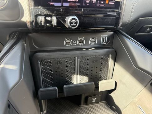 New 2026 RAM 1500 Limited AWD/4WD image 11