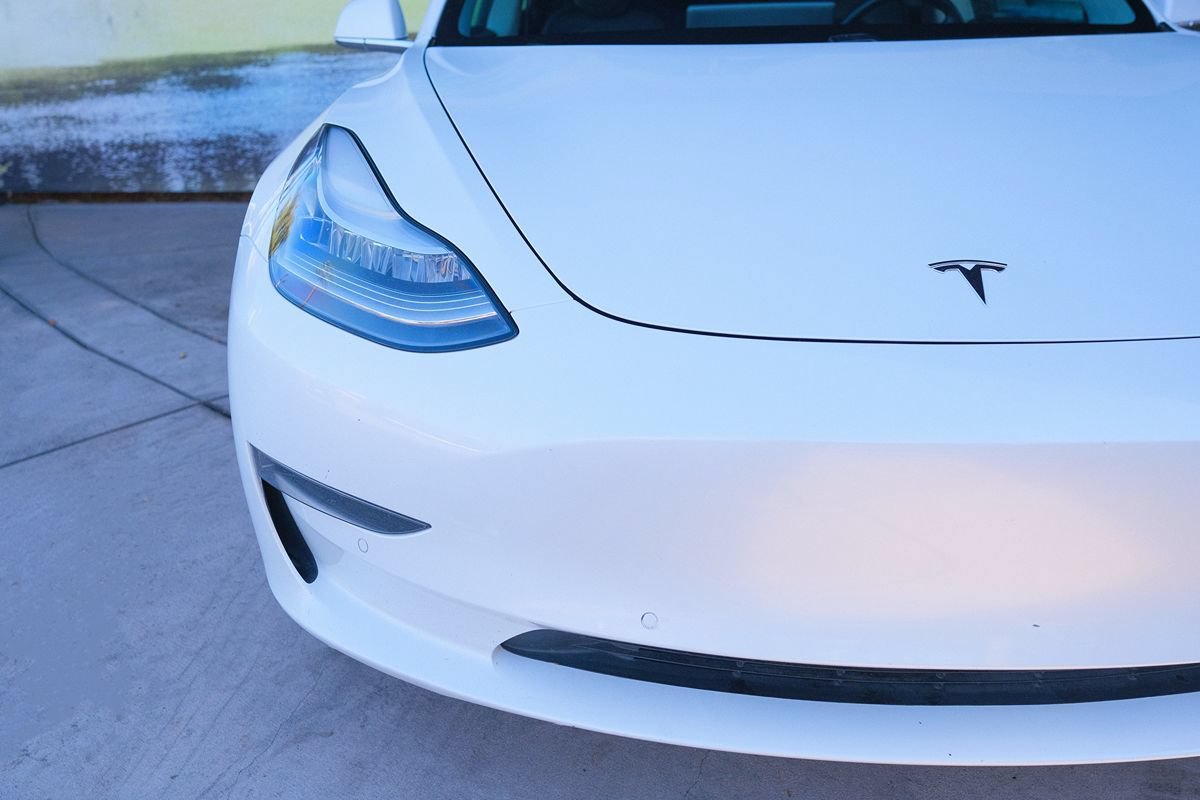 Used 2020 Tesla Model 3 Standard Range RWD image 32
