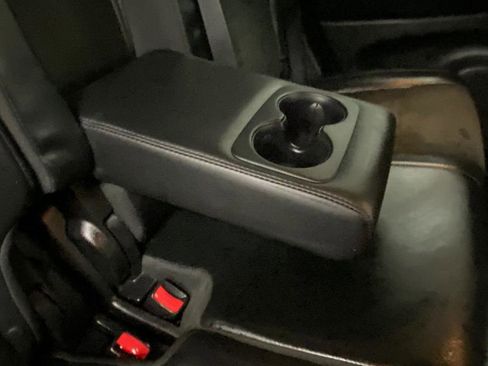 Used 2017 Jeep Grand Cherokee Altitude image 38