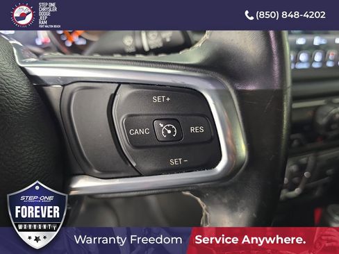 Used 2021 Jeep Gladiator Overland w/ Popular Equipment Package AWD/4WD image 23