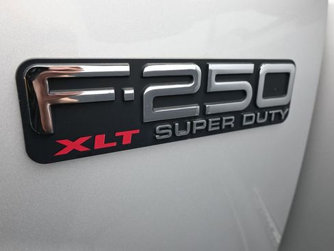 Used 2004 Ford F250 Harley-Davidson image 26