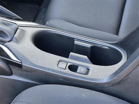 Certified 2025 Toyota Corolla LE image 20