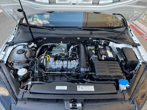 Used 2019 Volkswagen Golf S FWD image 18