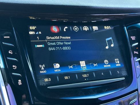 Used 2019 Cadillac Escalade 2WD 4dr image 21