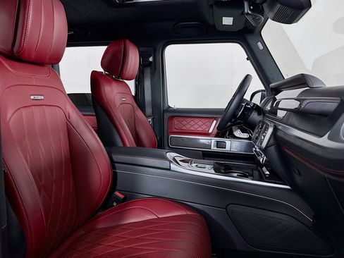 Used 2025 Mercedes-Benz G 63 AMG 4MATIC image 7