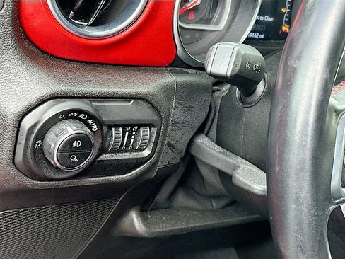 Used 2021 Jeep Gladiator Rubicon image 11