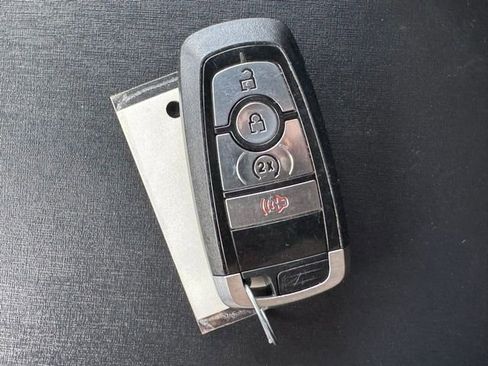 Used 2022 Ford Bronco Wildtrak image 28