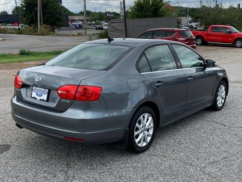 Used 2013 Volkswagen Jetta SE FWD image 5