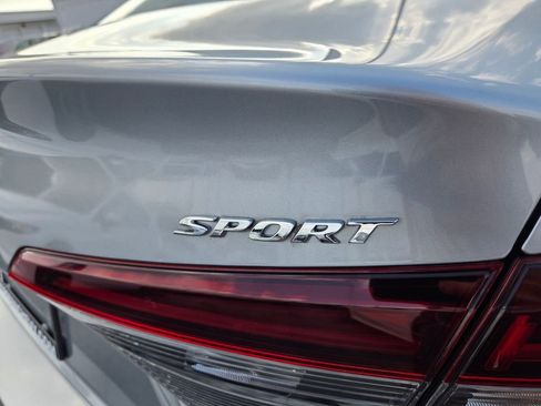 Used 2025 Honda Civic Sport image 11