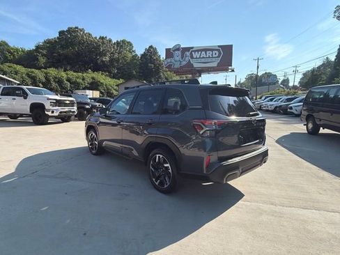 Used 2025 Subaru Forester Limited w/ Popular Package #2 AWD/4WD image 12