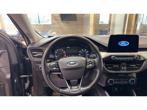 Used 2022 Ford Escape SEL image 13