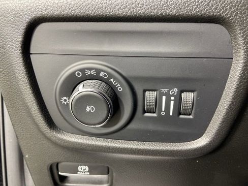 Used 2022 Jeep Grand Cherokee L Overland w/ Luxury Tech Group IV image 18